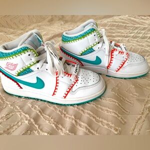Jordan Kids Shoes in White and Teal